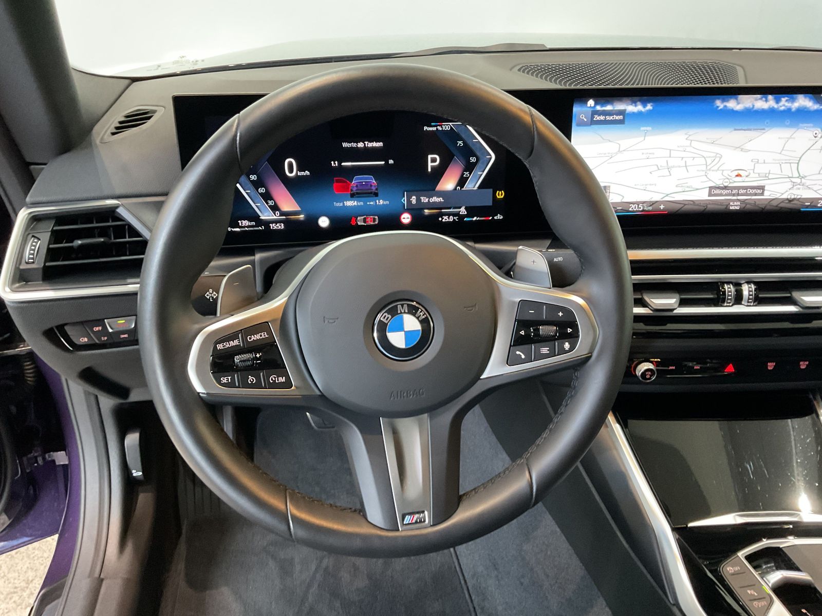 Fahrzeugabbildung BMW 220i | M Sportpaket | Sitzverstellung elektrisch