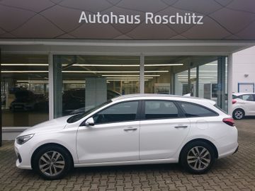 Fahrzeugabbildung Hyundai i30 Kombi 1.6CRDi 136PS TREND NAVI Komfortpaket