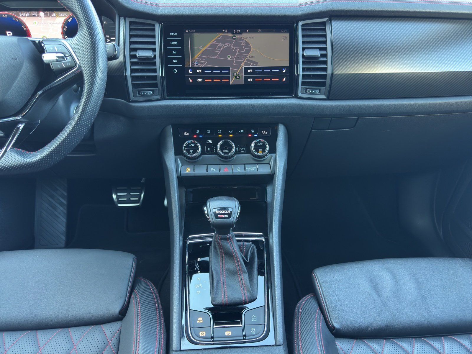 Fahrzeugabbildung SKODA Kodiaq 2.0 TSI RS 4x4/AHK/ST-HZG/KAMERA/ACC/DCC/
