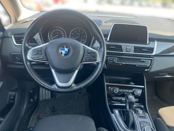 BMW 218 - 12