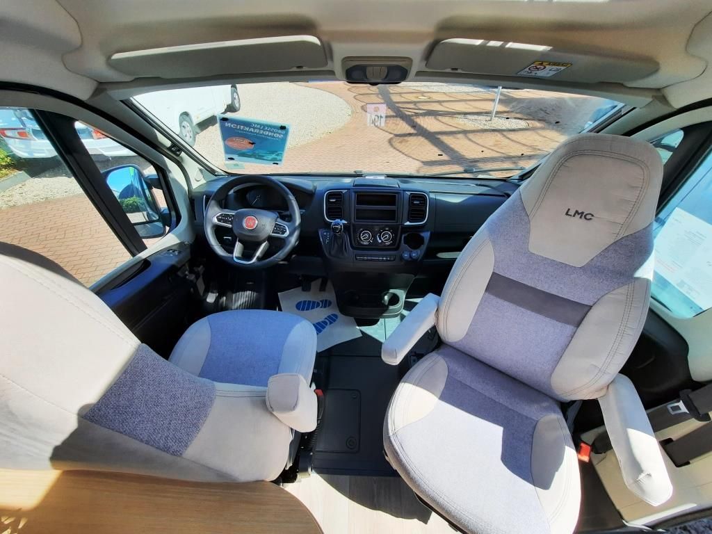 Fahrzeugabbildung LMC Innovan 600 Verfüg./Sparen Sie 11.275,- €