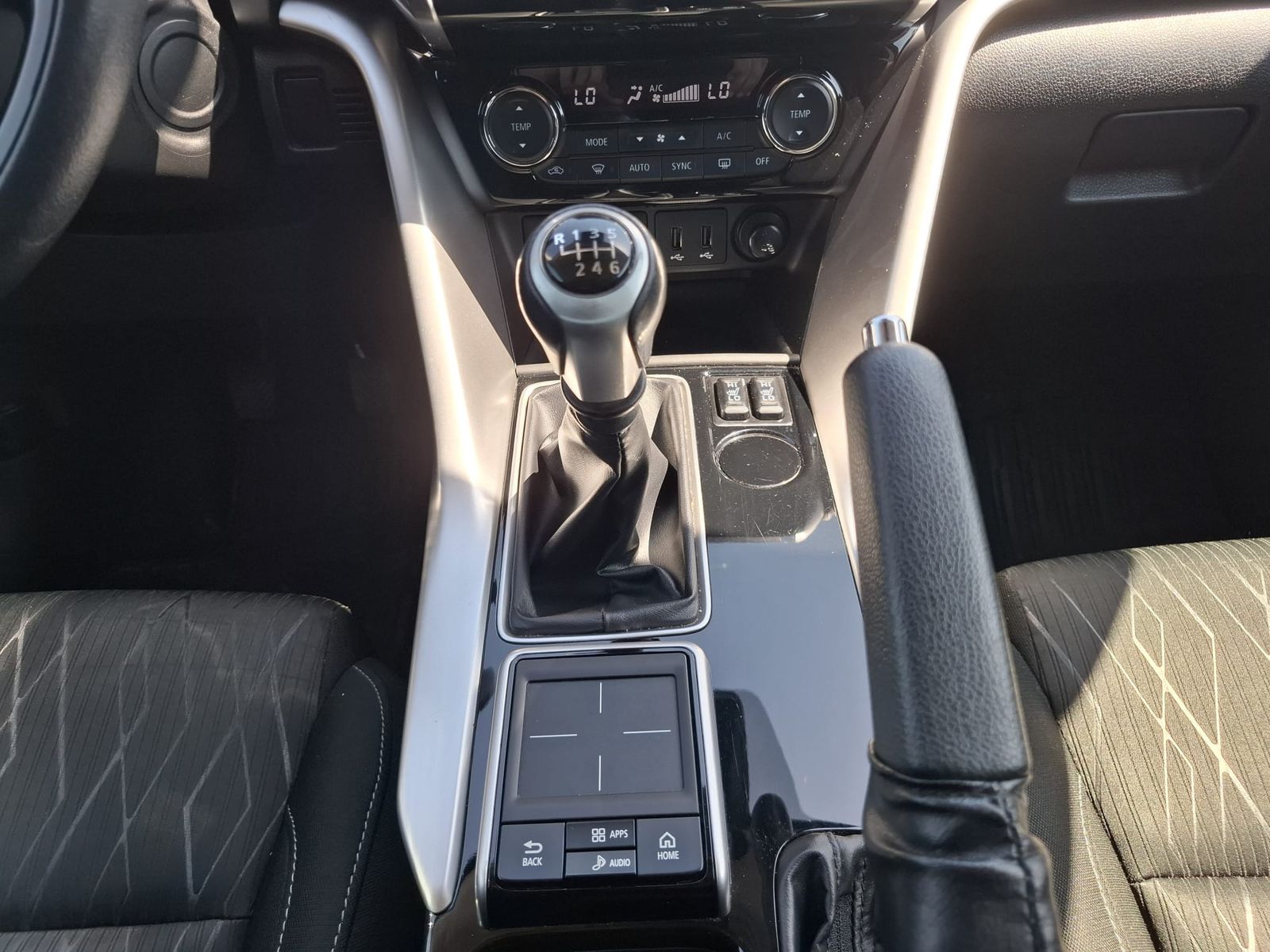 Fahrzeugabbildung Mitsubishi Eclipse Cross 1.5 Plus KAMERA*TEMP*KLIMA*SHZ*APP