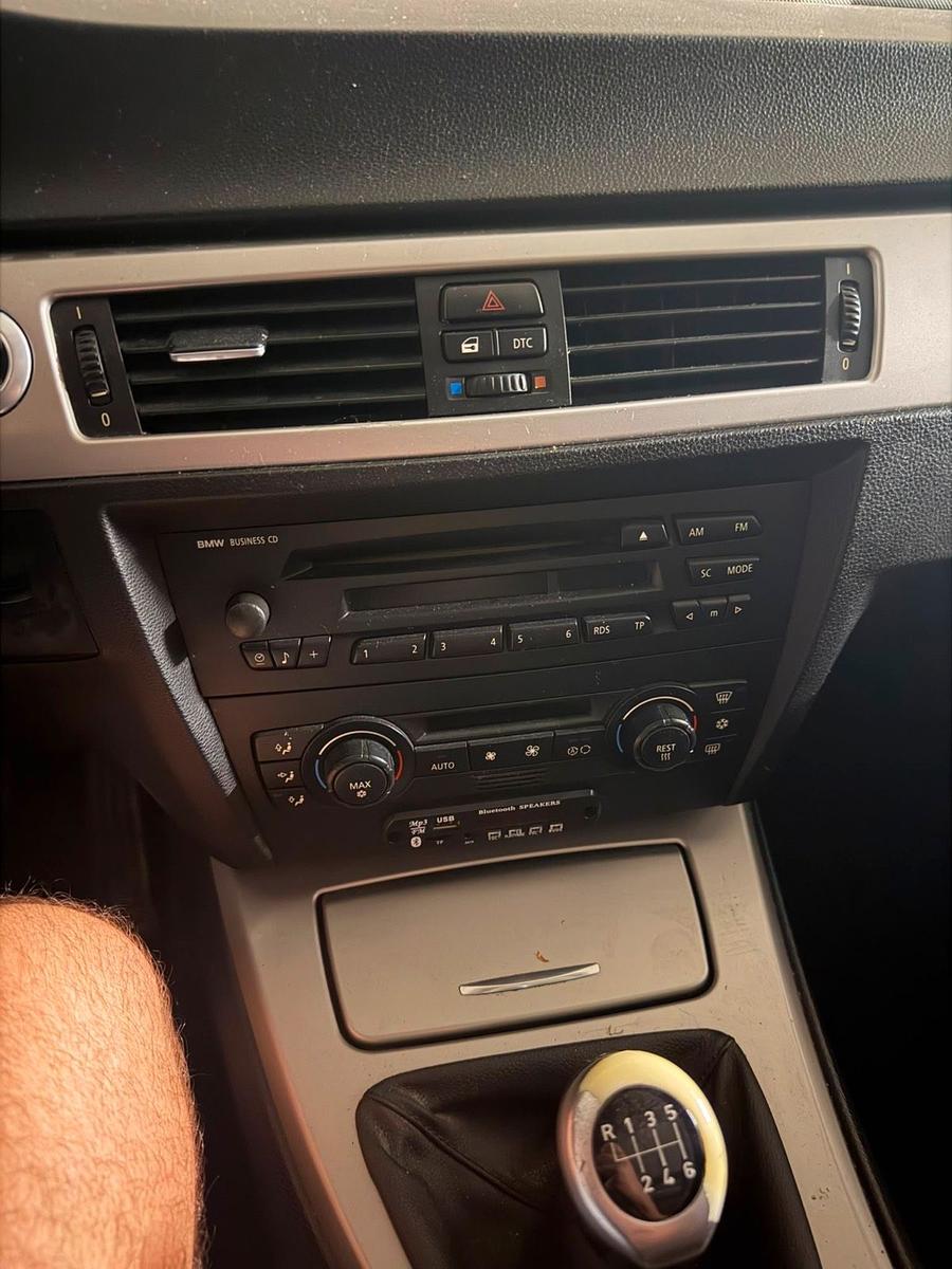 BMW 320 2005 — photo 9
