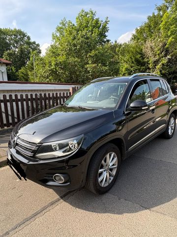 VW Tiguan 2.0 TDI DSG 4MOT BM T LOUNGE Track &amp; ...