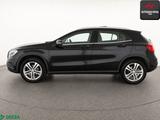 Mercedes-Benz GLA 180 URBAN PANORAMA,BI-XENON,NAVI,SPORTSITZE - Mercedes-Benz GLA 180: Notbremsassistent