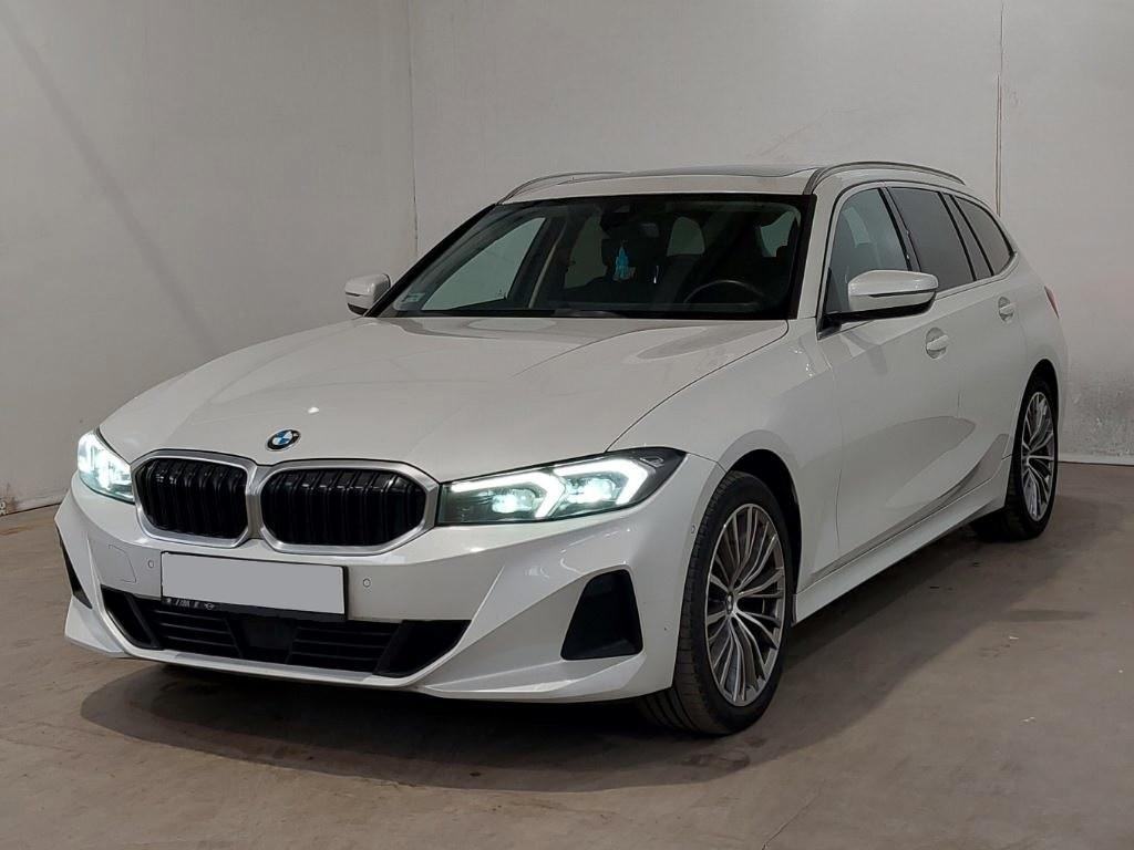 BMW 320 d xDrive Leder PANO AHK StdHzg. ACC Keyless