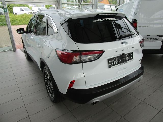 Kuga Plug-In Hybrid Titanium/AHK/LED