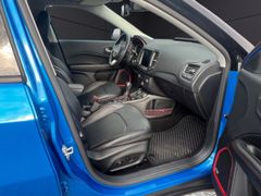 JEEP Compass KLIMA,NAVI,PANO,MFL,TEMPOMAT, 4x4,AHK