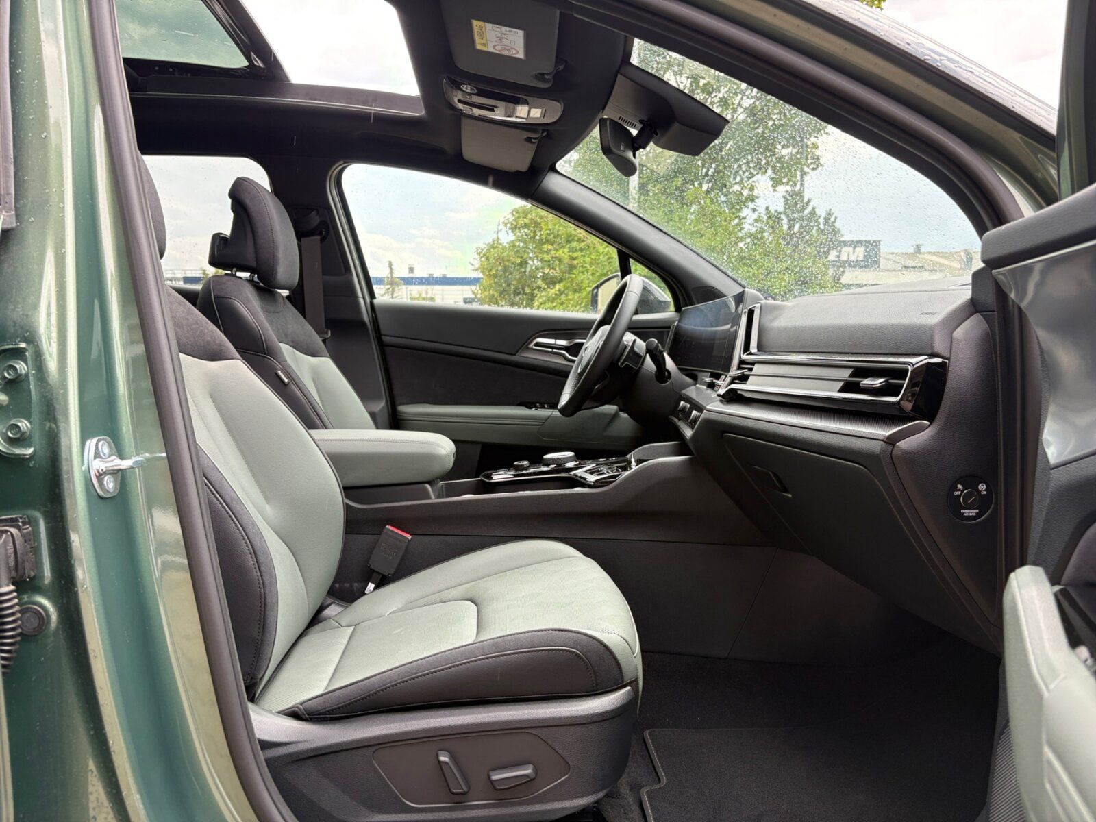Fahrzeugabbildung Kia SPORTAGE 1.6T HEV AWD NIGHTLINE ED SD GD