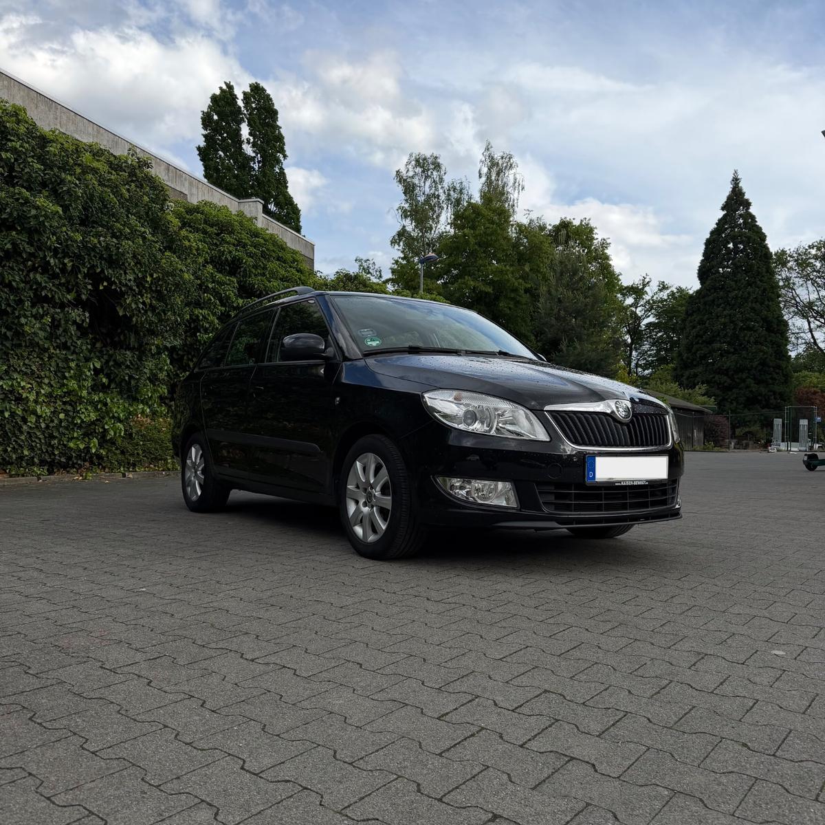 Skoda Fabia Kombi | TÜV 04/2028 | Unfallfrei |8xReifen