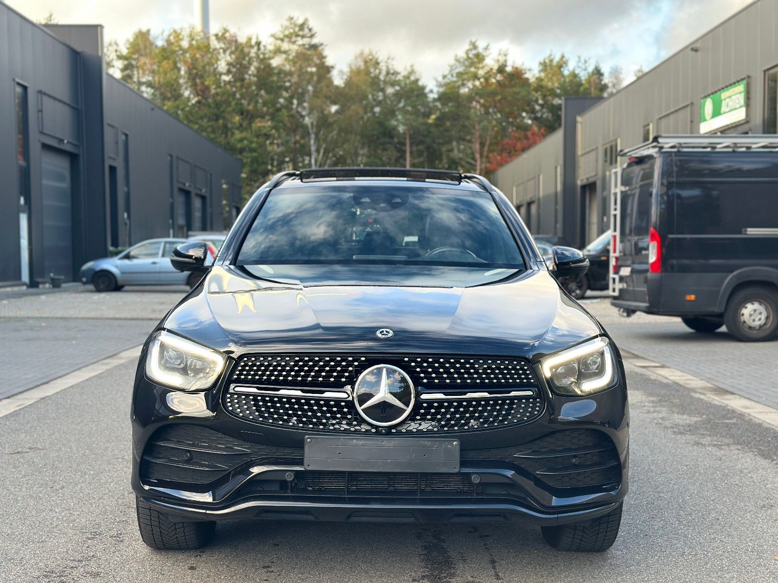 Mercedes-Benz GLC 300de 4Matic *AMG*PANO*360*ACC*MBEAM*KEYLESS imagem 2