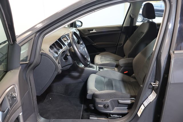 Volkswagen Golf VII 2.0 TDI Comfortline ACC+PDC+MASSAGE+ALU