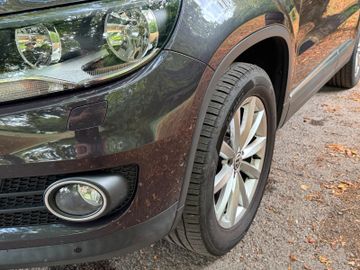 Volkswagen Tiguan - 5