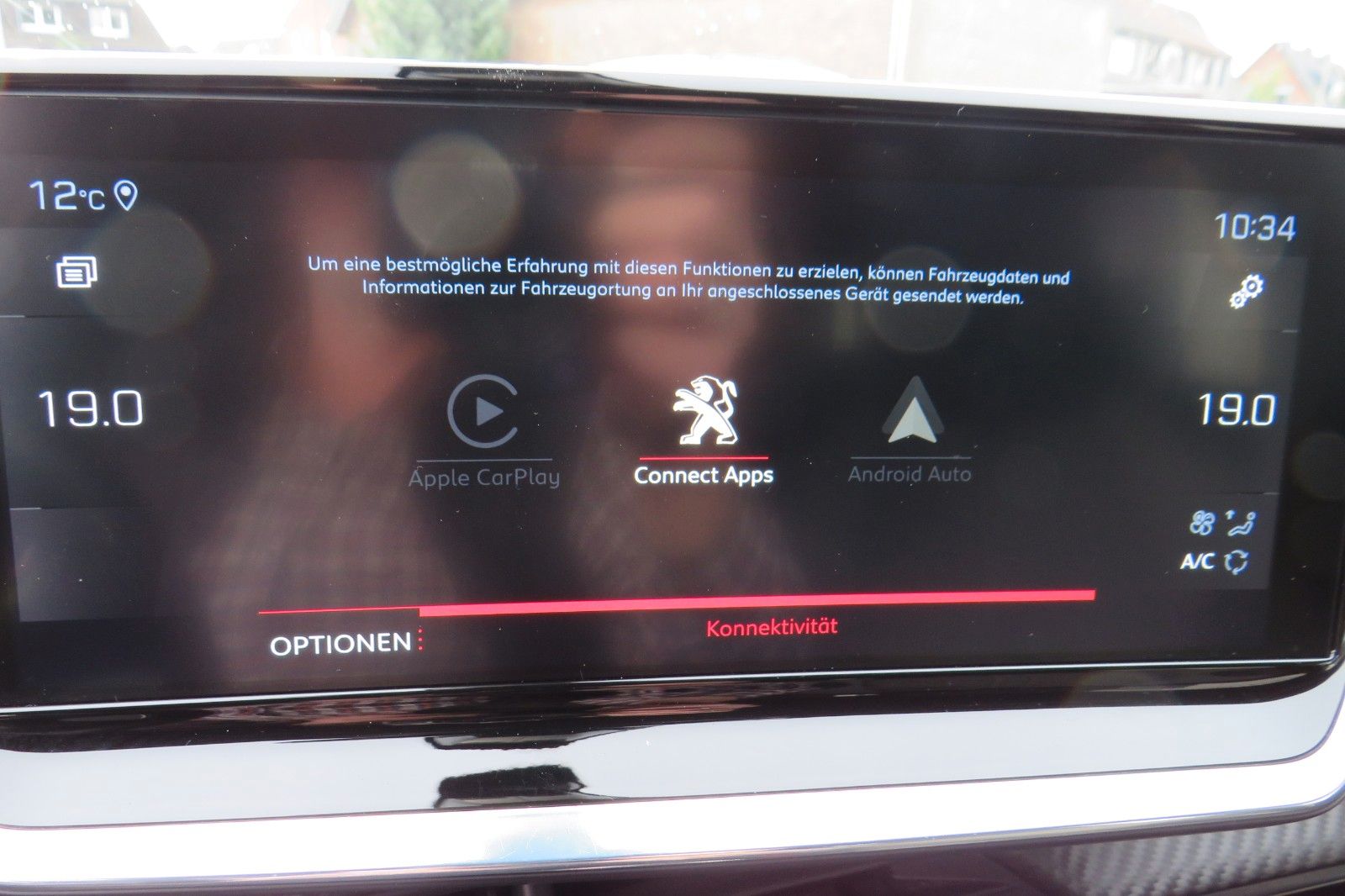 Fahrzeugabbildung Peugeot 2008 GT 1.2 PURETECH NAVI KAMERA PDC ACC 1.HAND