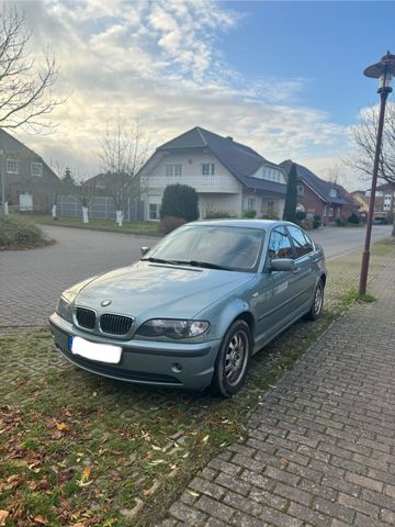 BMW E46   320i -