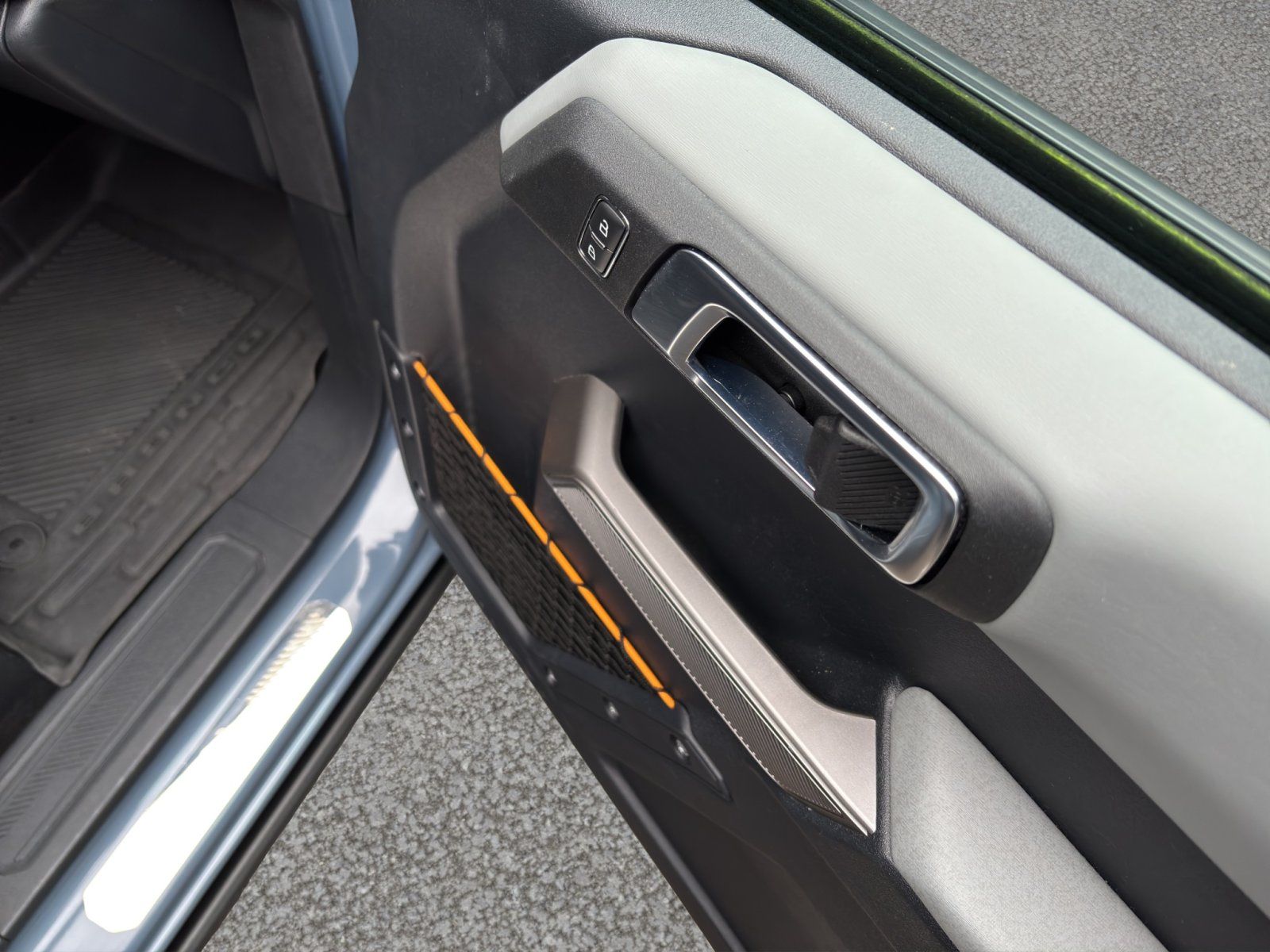 Fahrzeugabbildung Ford Bronco 2.7l EcoBoost V6 Badlands e-4WD #360-Gr