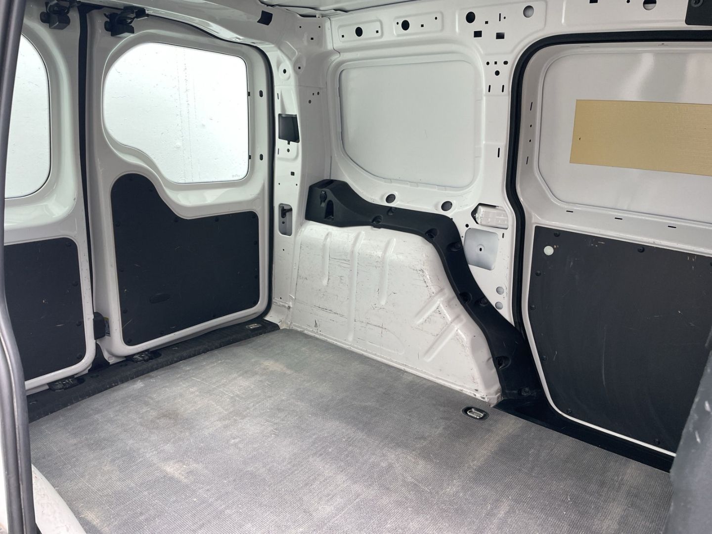 Caddy Cargo 1.5 TSI EcoProfi AHK/Navi/PDC/Climat