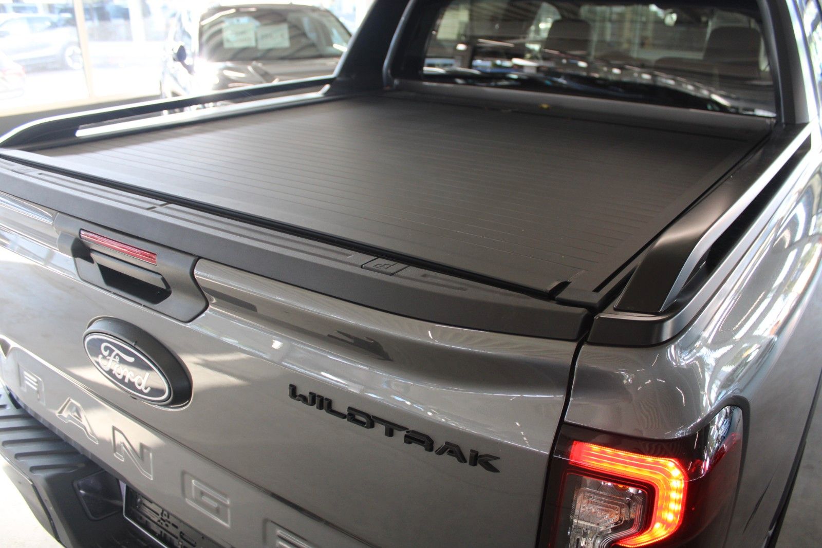 Fahrzeugabbildung Ford Ranger PHEV Wildtrak AHK ROLLO B&O ACC 360°