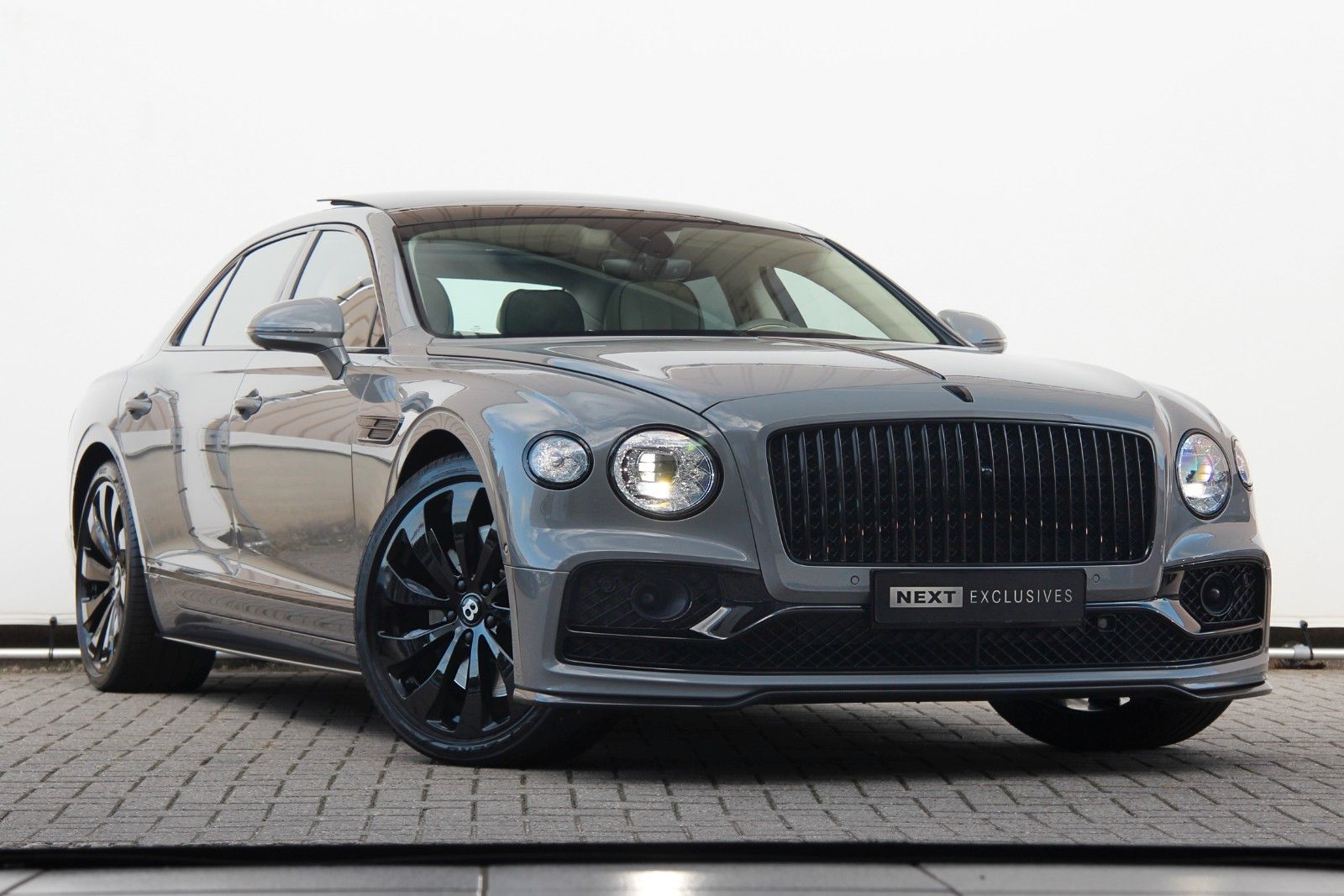 Bentley Flying Spur Hybrid Blackline Mulliner Touring