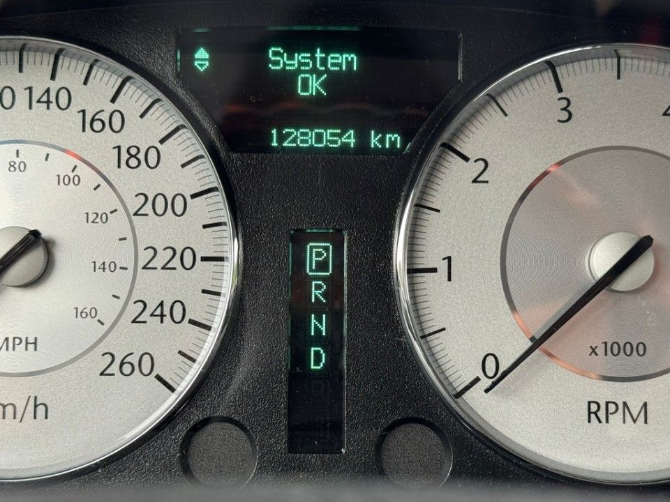 Fahrzeugabbildung Chrysler 300C 5.7 V8 Hemi 2 Hand Leder Navi 8 Fach