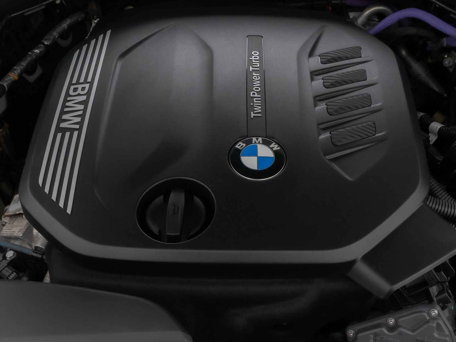 Fahrzeugabbildung BMW 320d HUD DAB Laser PDC DrivAssist Komfort Alarm