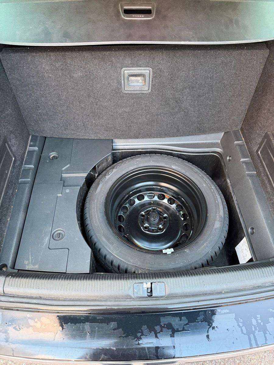 Volkswagen Passat 2014 — photo 12
