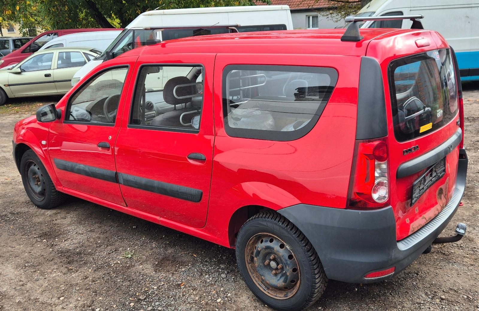 Dacia Logan 2010 — photo 7