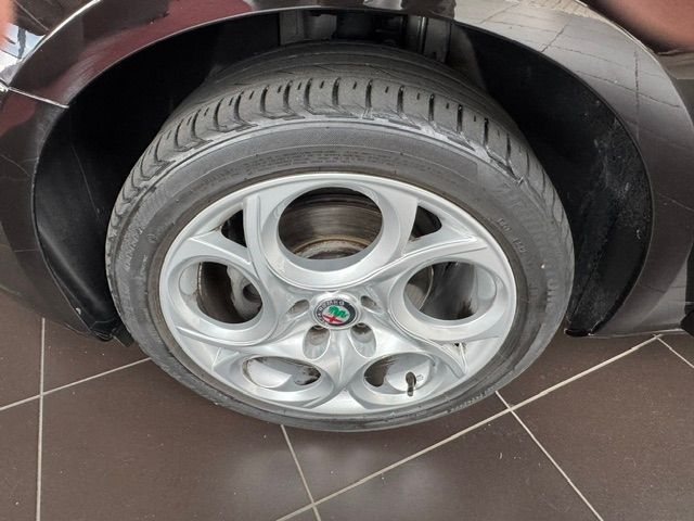 Fahrzeugabbildung Alfa Romeo Giulietta KLIMA XENON NAVI ALU