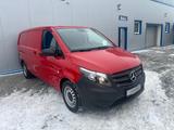 Mercedes-Benz Vito 110 LANG 6G KLIMA TEMPOMAT 2-SITZE SCHRÄNKE - rote Mercedes-Benz Vito