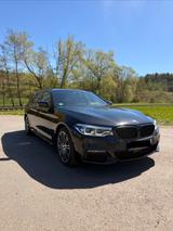BMW 530d xDrive Touring/M-Paket/Voll/Top Zustand 