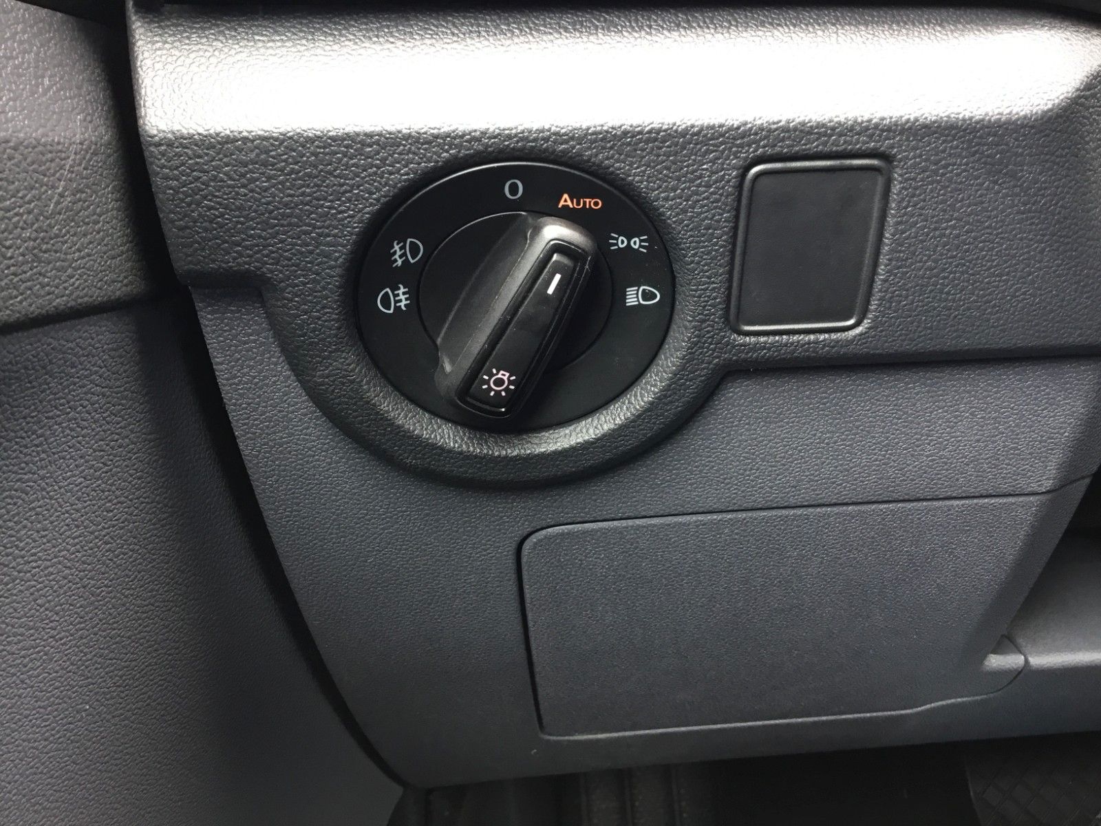 Fahrzeugabbildung Volkswagen T-Cross Life 1.0 TSI DSG+LED+ACC+17"+AppConnect