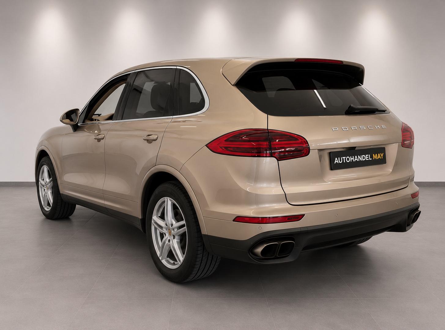 Porsche Cayenne V8 Turbo 1. Hand Burmester Luftfahrwerk