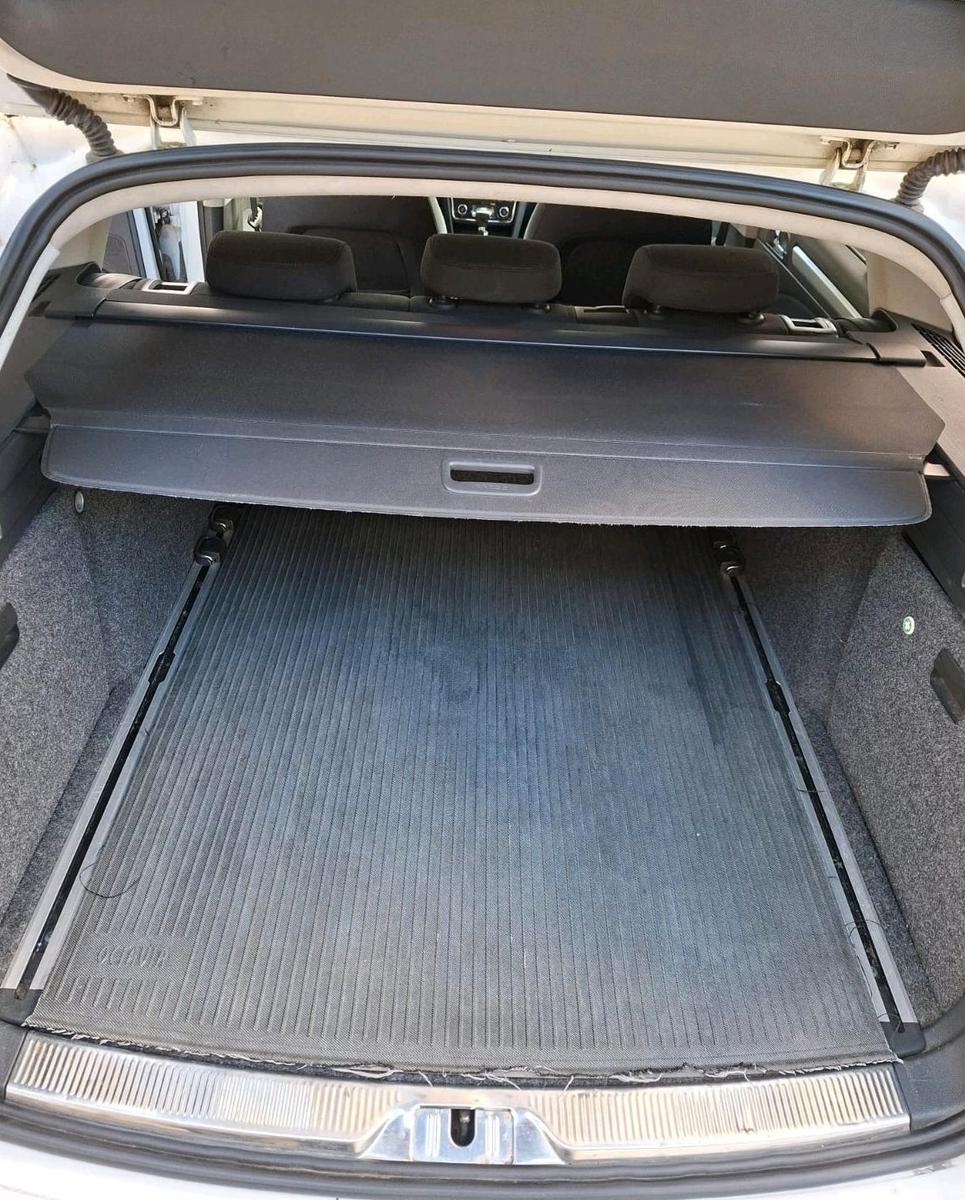 Skoda Superb 2012 — photo 8