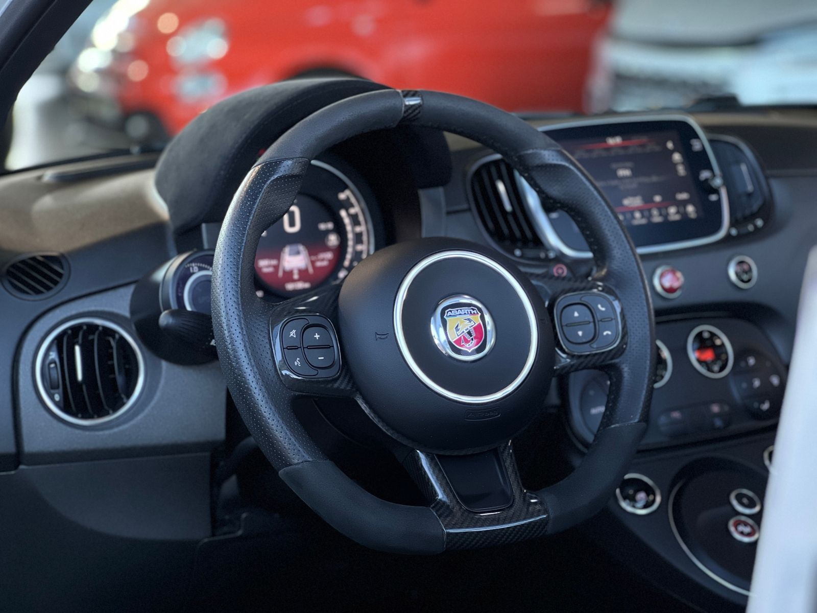 Fahrzeugabbildung Abarth 595C esseesse BEATS XENON NAVI ALU
