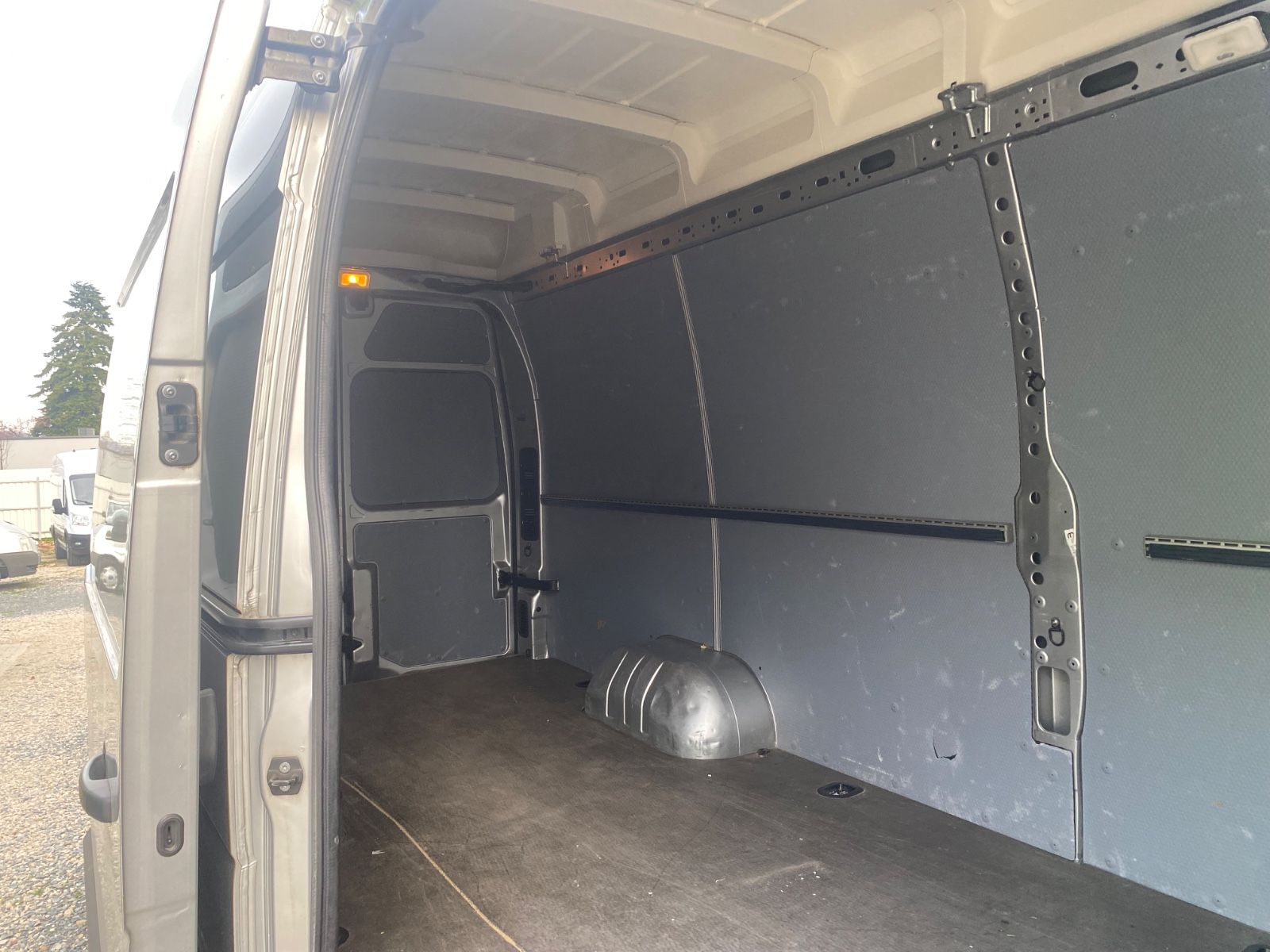 Fahrzeugabbildung Nissan NV400 Kastenwagen L4H3 3,5t COMFORT,1Hd,Navi,SHg