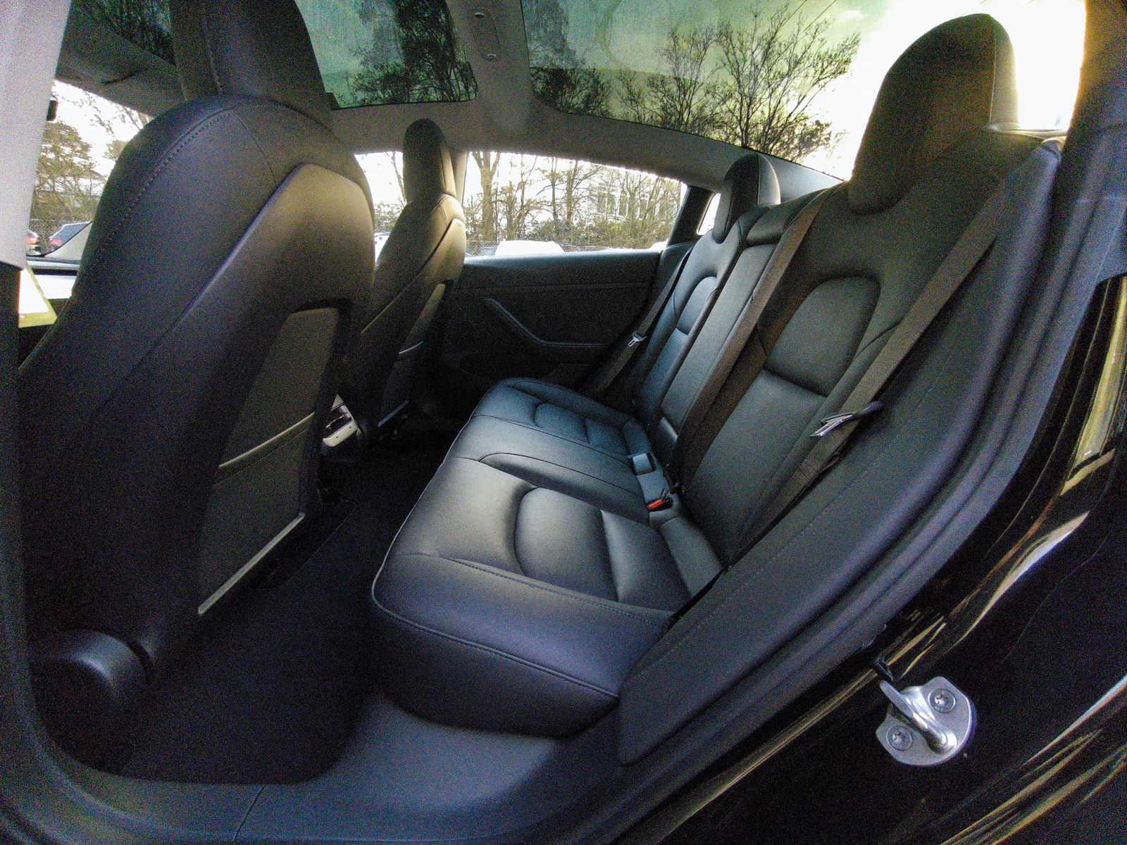 Fahrzeugabbildung Tesla Model 3 Long Range Dual AWD PANO+STDHZ+LED+ACC+