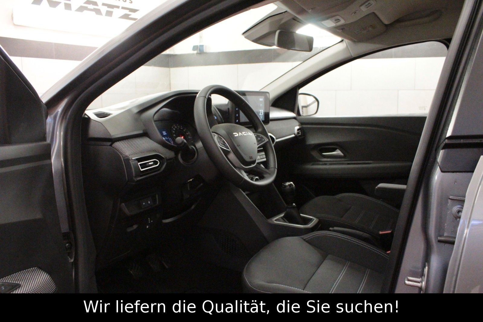 Fahrzeugabbildung Dacia Sandero TCe 100  ECO G Expression*Winterpaket*