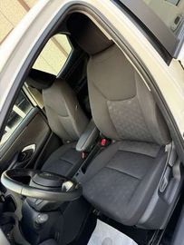 Toyota Yaris - 6