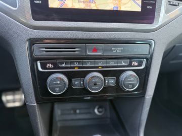 Volkswagen Golf Sportsvan - 12