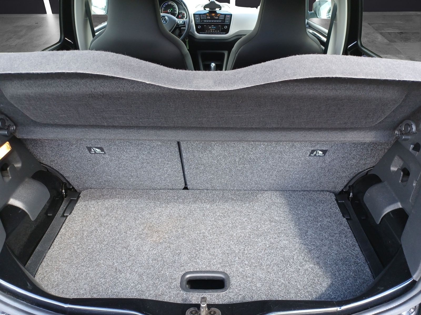 Fahrzeugabbildung Volkswagen e-up! Style-Plus Climatronic DAB SH LM