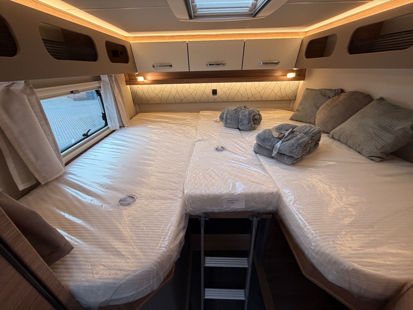 Fahrzeugabbildung Weinsberg CaraCompact 640 MEG MJ26 Mercedes Sprinter