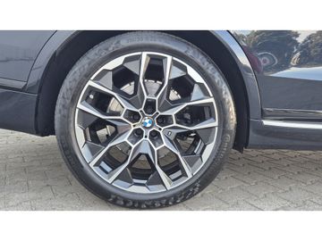 BMW X7 - 6
