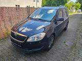 Skoda Roomster FRESH 1.2 TSI+AHK+CLIMATRONIC+ALU+PDC - Skoda Roomster: Schwarz
