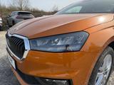 Skoda FABIA 1.0 TSI DSG Selection AHK LED Kamera PDC - Skoda Fabia: Orange