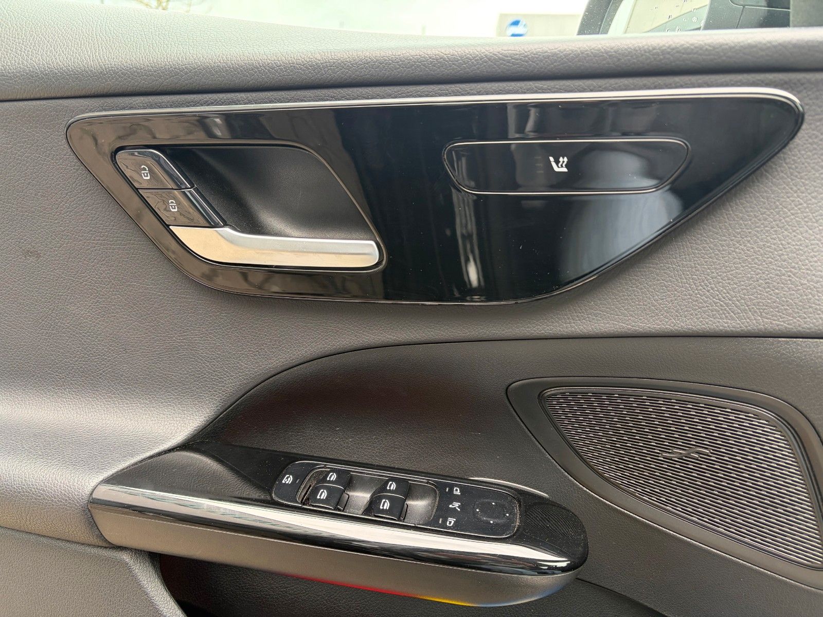 Fahrzeugabbildung Mercedes-Benz C 200 T d Business  MBUX