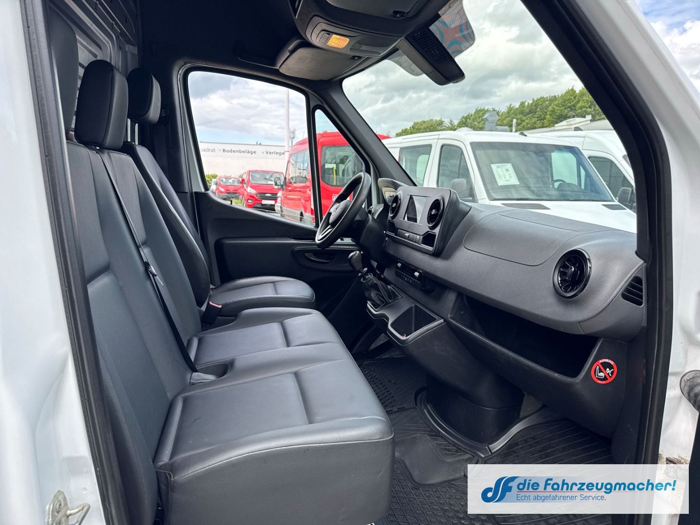 Fahrzeugabbildung Mercedes-Benz Sprinter Kasten 317CDI EU6d-T Lichtsensor el.S