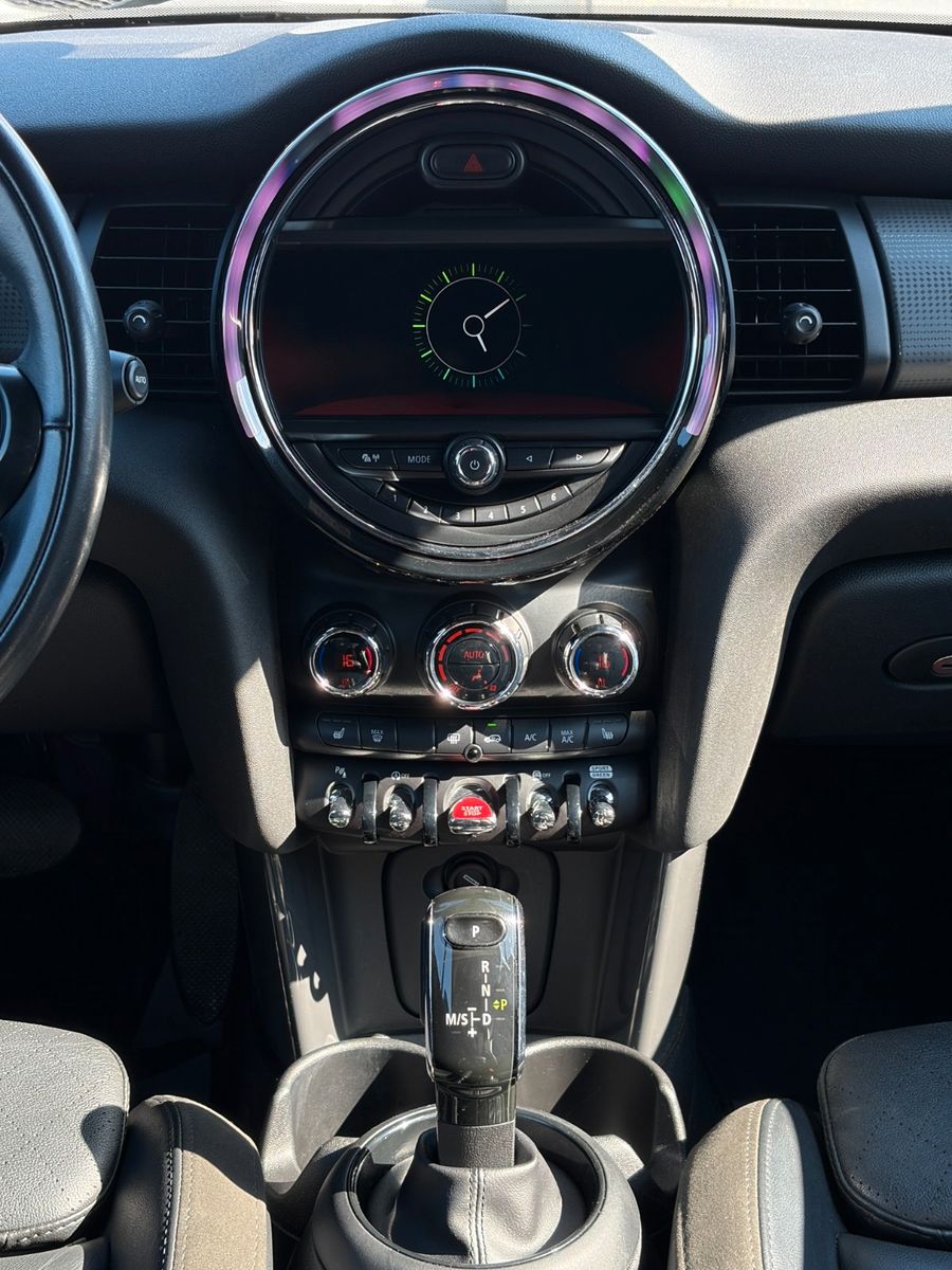 Fahrzeugabbildung MINI Cooper Cabrio SHZ PDC 2Z Klima Navi CarPlay LED