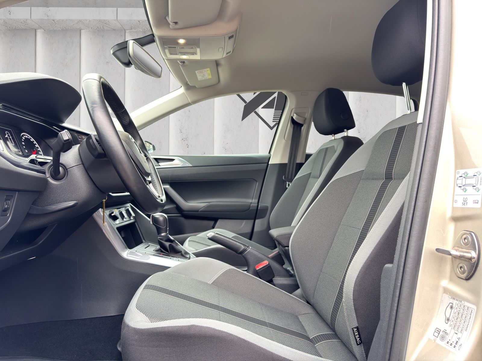 Fahrzeugabbildung Volkswagen Polo DSG*Highline*App-Connect* SHZ*Allwetterreif