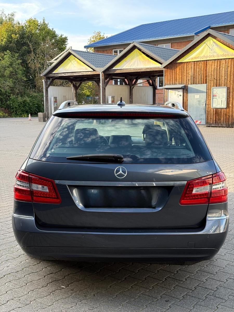 Mercedes-Benz E200 2011 — photo 6