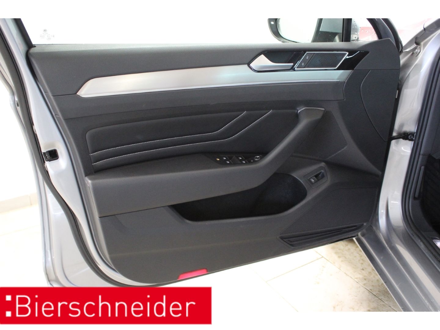 Volkswagen Passat Variant - Bild 10